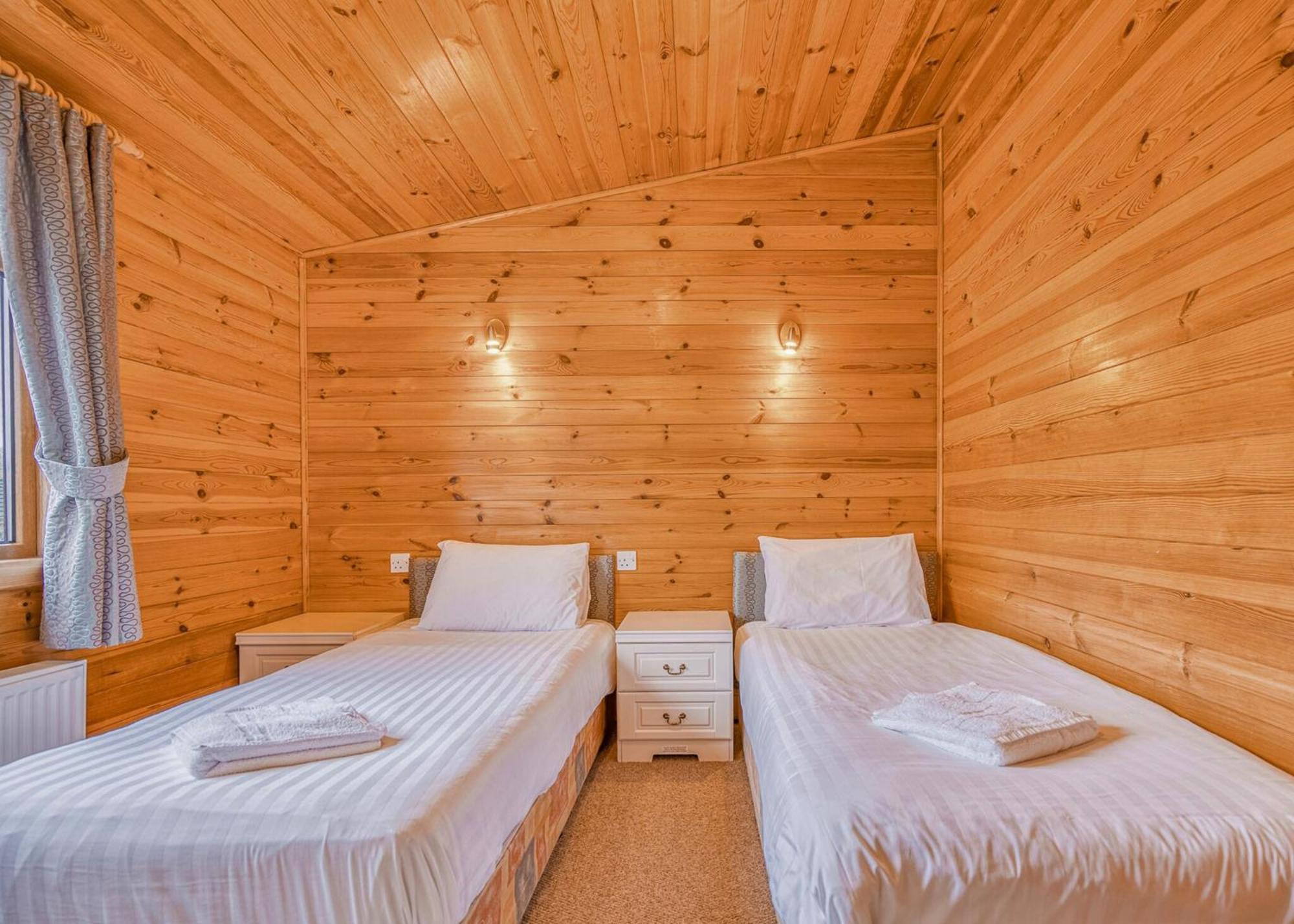 Meadow Lakes Holiday Park St Austell Ngoại thất bức ảnh